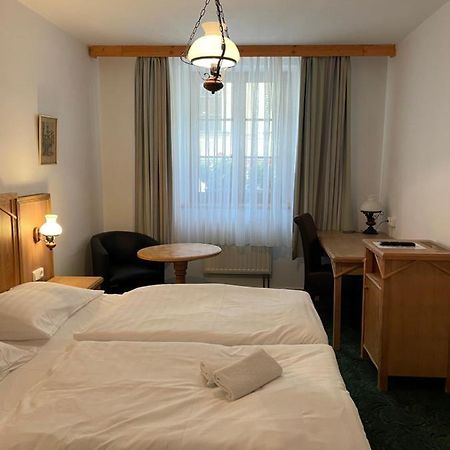 Hotel Ennius Клатови Экстерьер фото